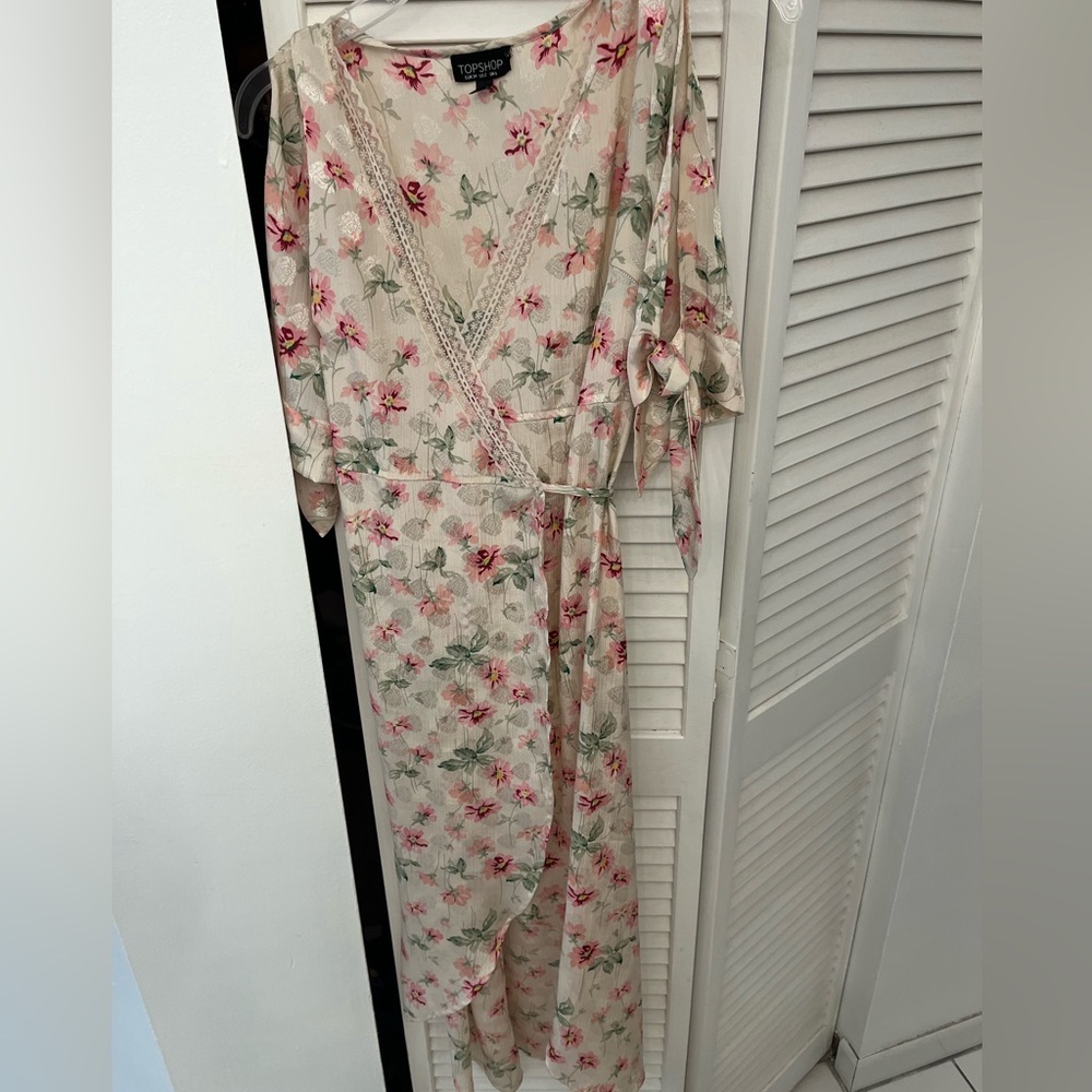 Topshop silk Cream Floral Dress with Lace Detail